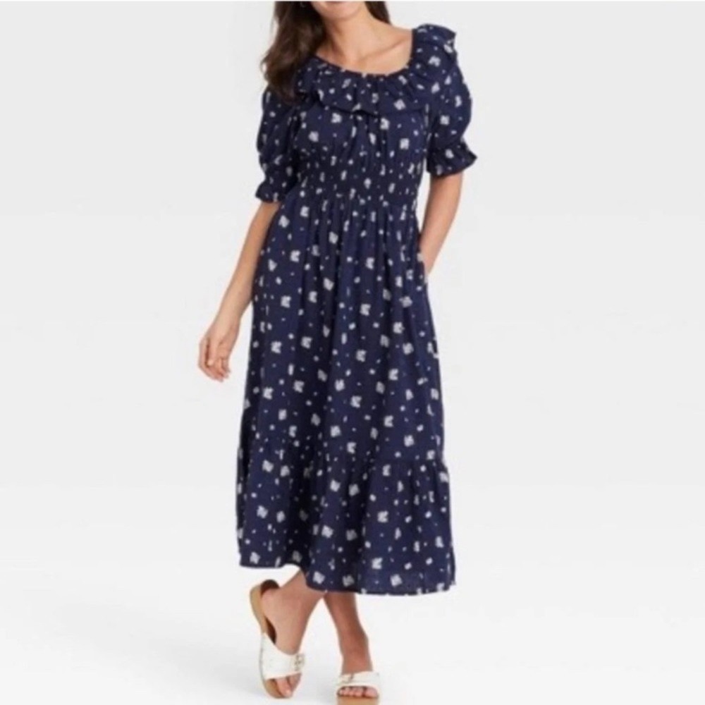 Universal Thread Puff Short Sleeve Ruffle Collar Dress Navy Blue floral cottage